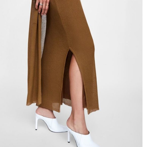 Zara Knit Set Top and Skirt in Matt Gold - Picture 9 of 16